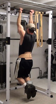 Build a Wider, Thicker Back With This 6-Part Drop Set For Chin-Ups