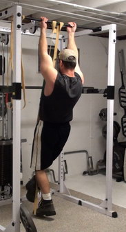 Build a Wider, Thicker Back With This 6-Part Drop Set For Chin-Ups