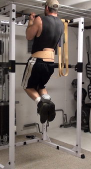 Build a Wider, Thicker Back With This 6-Part Drop Set For Chin-Ups