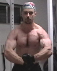 Nick Nilsson - chest flex