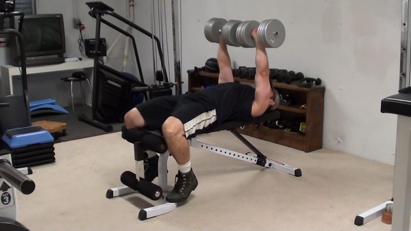 Flat Dumbell Bench Press...The BEST Way to Get the Dumbells Into and Out of Position For the Exercise Safely and Easily