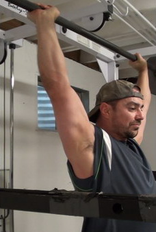 Barbell Shoulder Press - move head forward