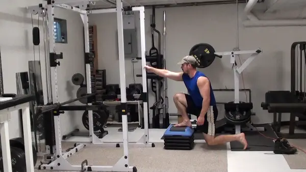 Elevated Reverse Lunges