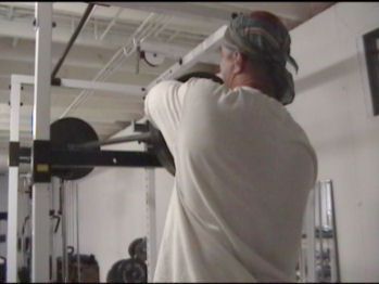 Side-To-Side Shoulder Press