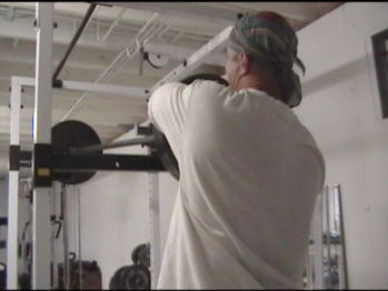 Side-To-Side Shoulder Press