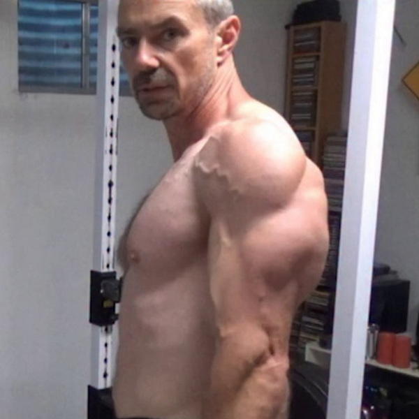 Reverse Band Decline Close Grip Bench