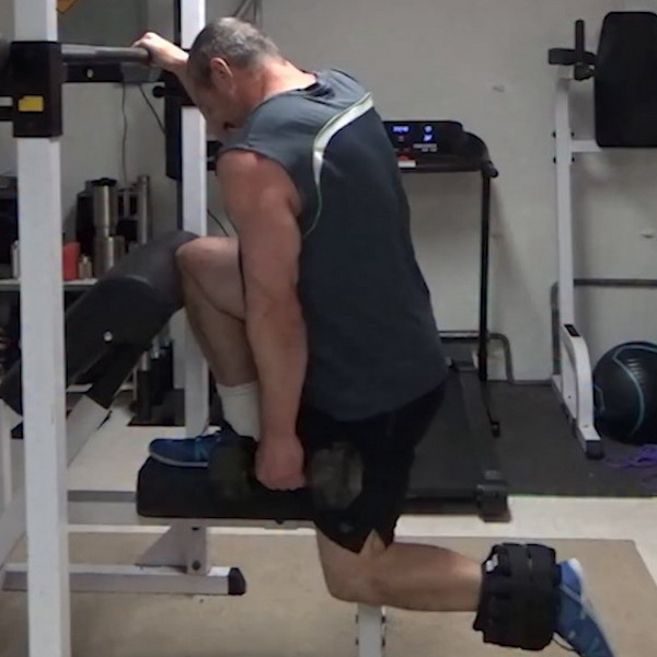 Knee Braced Single Leg Squats made worse 